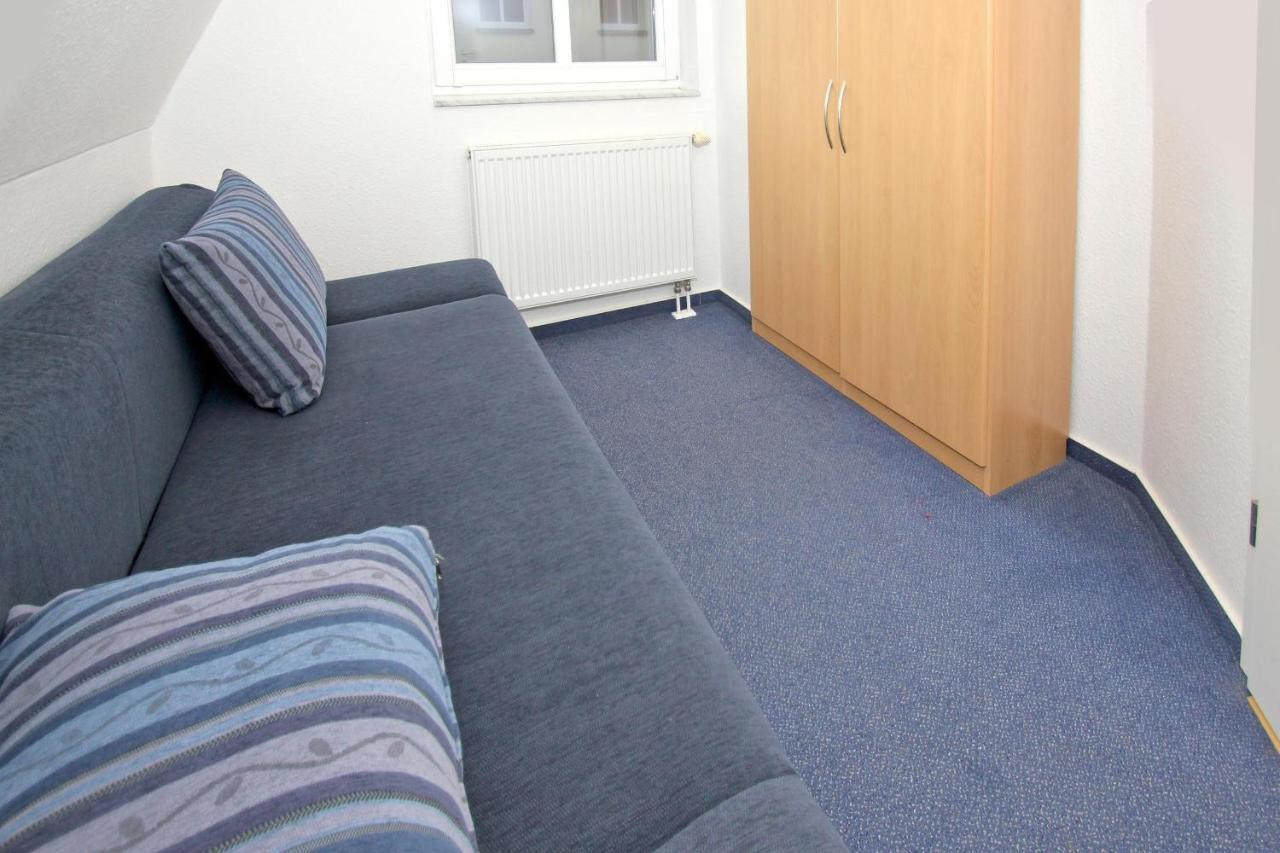 Hafennahe Ferienwohnung Mit Balkon Und Meerblick - Hafenhaeuser Wiek Wohnung 13 Wiek auf Rügen 外观 照片